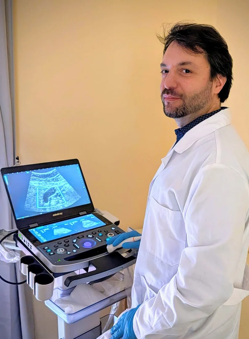 Dott. Roberto Picascia, medico radiologo specialista in ecografia a Qualiano